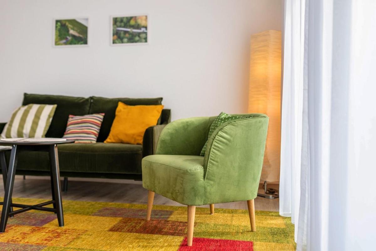Ferienwohnung Am Enzufer Mit Balkon In Bad Wildbad Im Schwarzwald Dış mekan fotoğraf